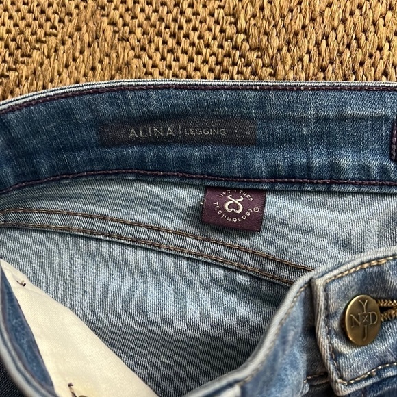 NYDJ Alina Leggings sculpting Not Your Daughter's Jeans size 4 - Picture 4 of 9